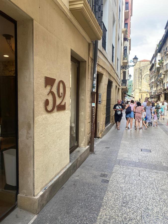 32 De Agosto Rooms San Sebastian Exterior photo